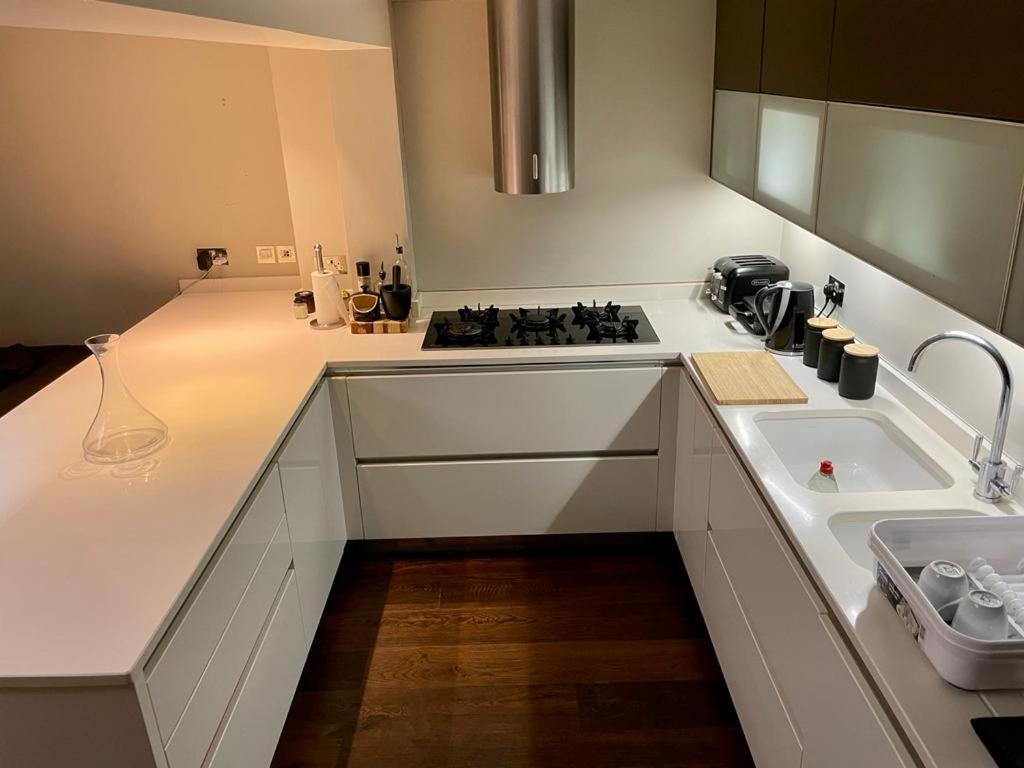 4 Floor Apartment In Covent Garden Londra Esterno foto