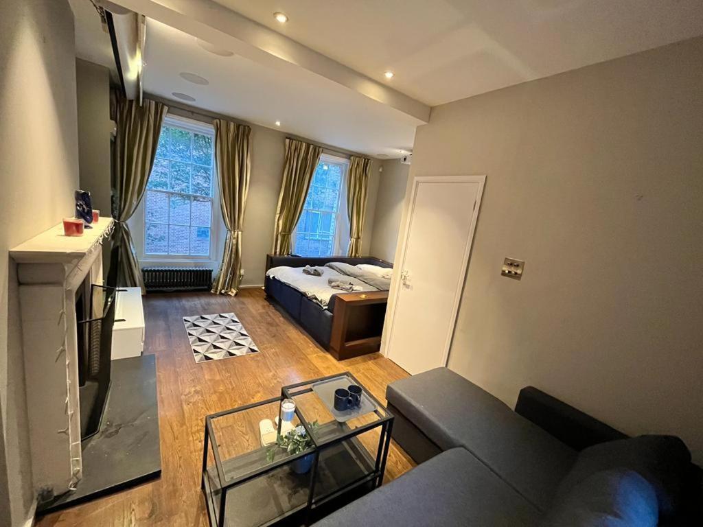 4 Floor Apartment In Covent Garden Londra Esterno foto
